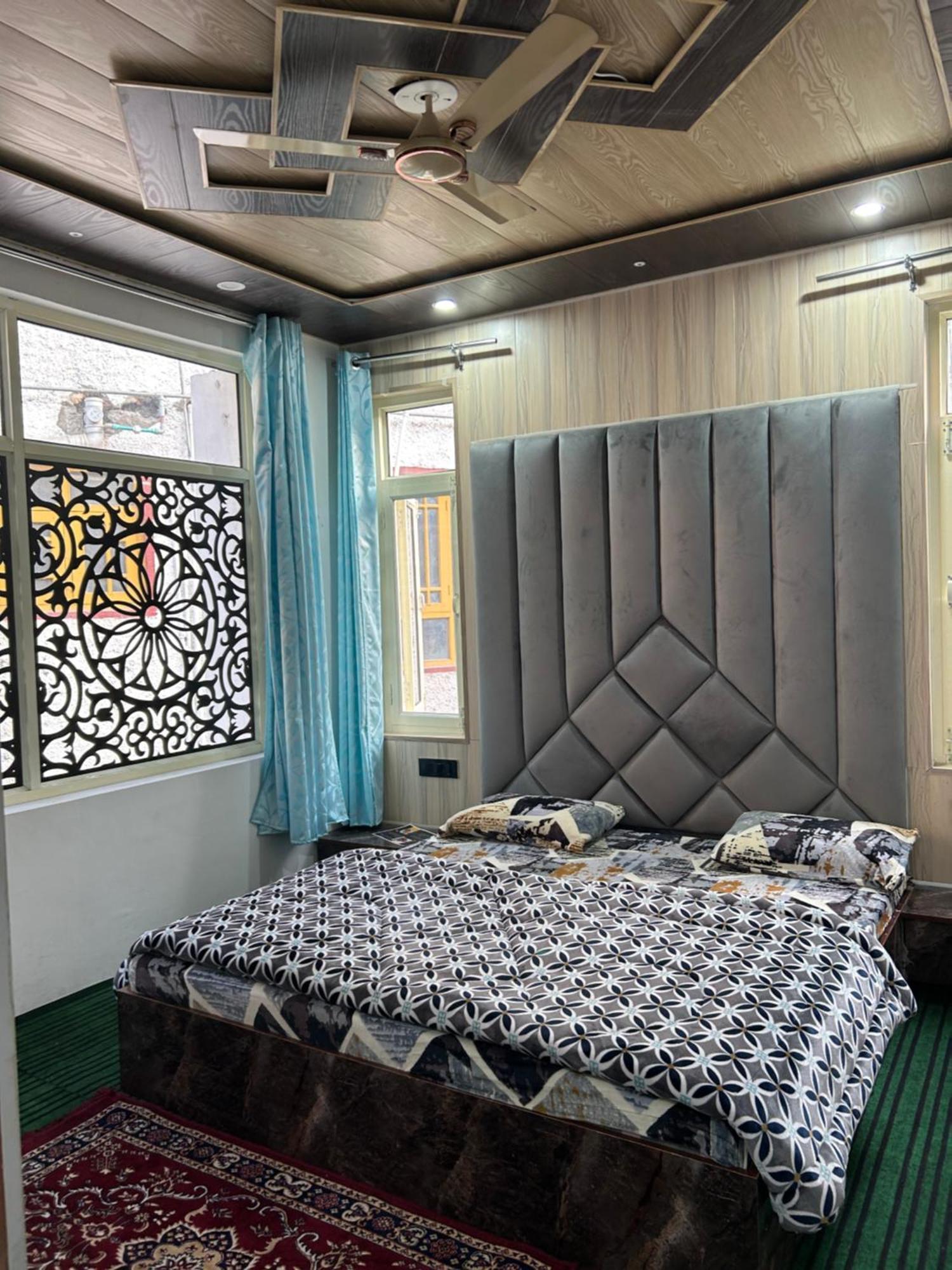 Hotel Resonance Exotic Srīnagar 外观 照片