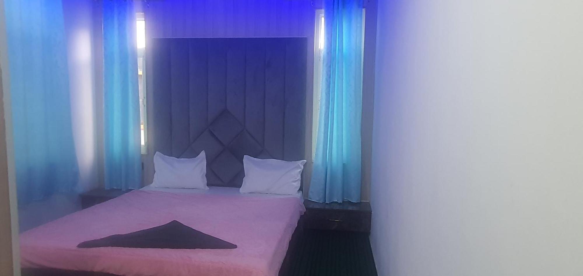 Hotel Resonance Exotic Srīnagar 外观 照片