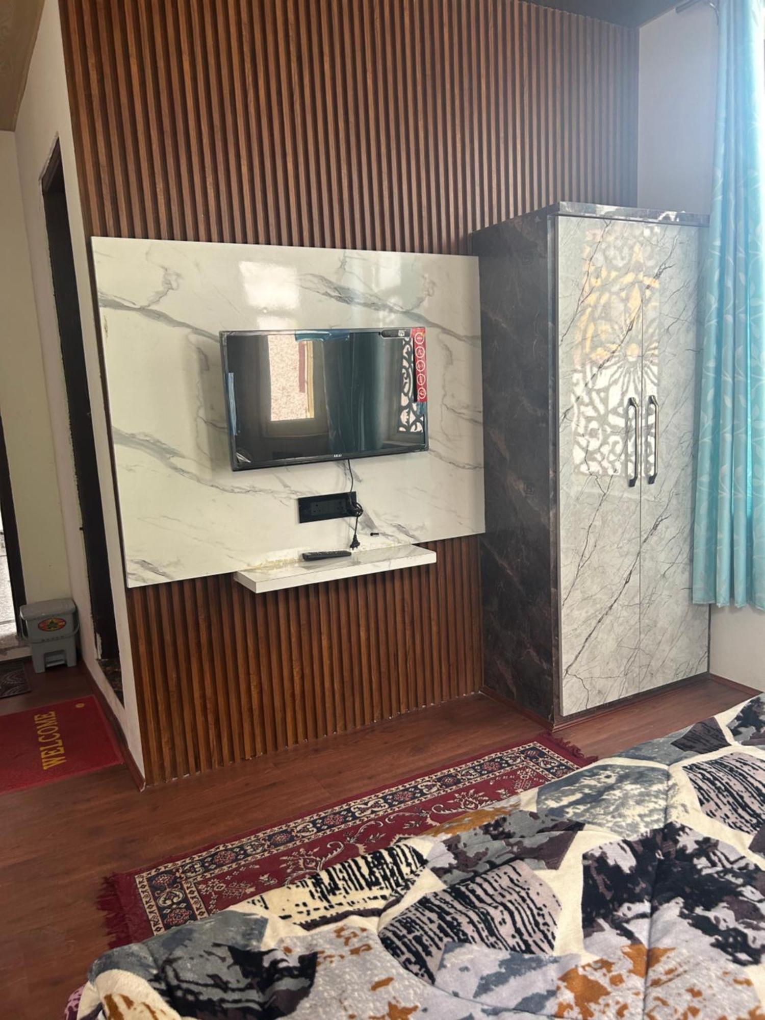 Hotel Resonance Exotic Srīnagar 外观 照片